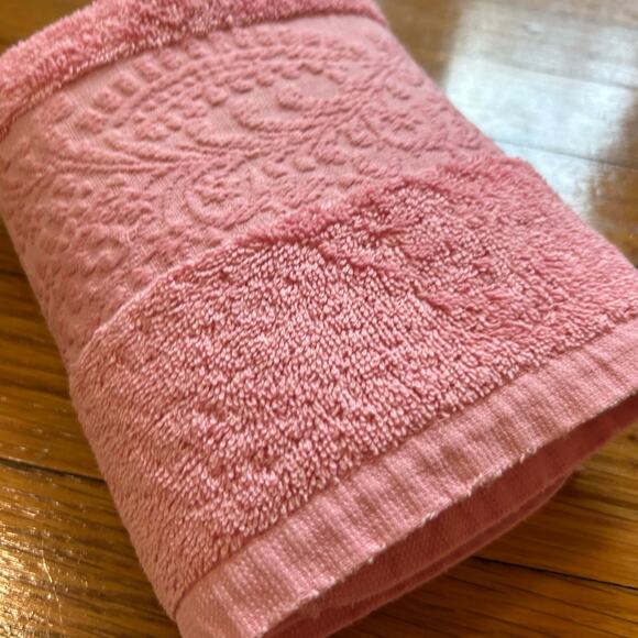 Vintage Callaway Pink Hand Towel – 16” x 26” All Cotton, Made in USA - Picture 7 of 11